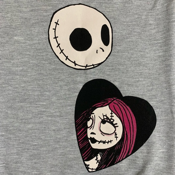 Disney’s Tim Burton’s The Nightmare Before Christmas Sweatshirt-Size M NWOT - Picture 4 of 7